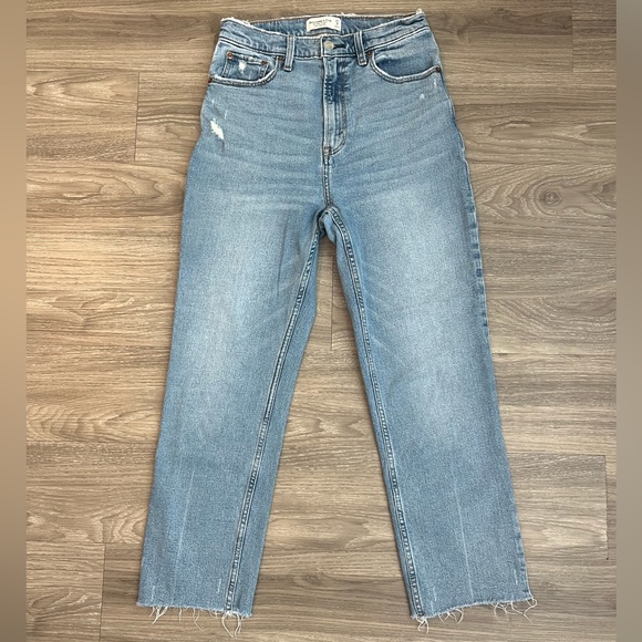 Abercrombie & Fitch Denim - Abercrombie Ultra High Rise Ankle Straight Curve Love Jeans Size 27 (4R)